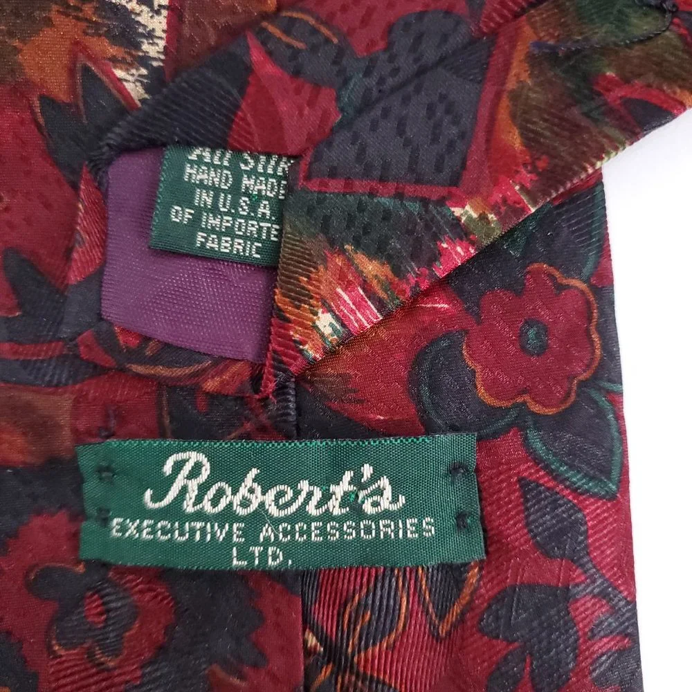 Robert's Men Silk Tie Handmade Floral Red Black 57x4 - NWOT - Made in USA